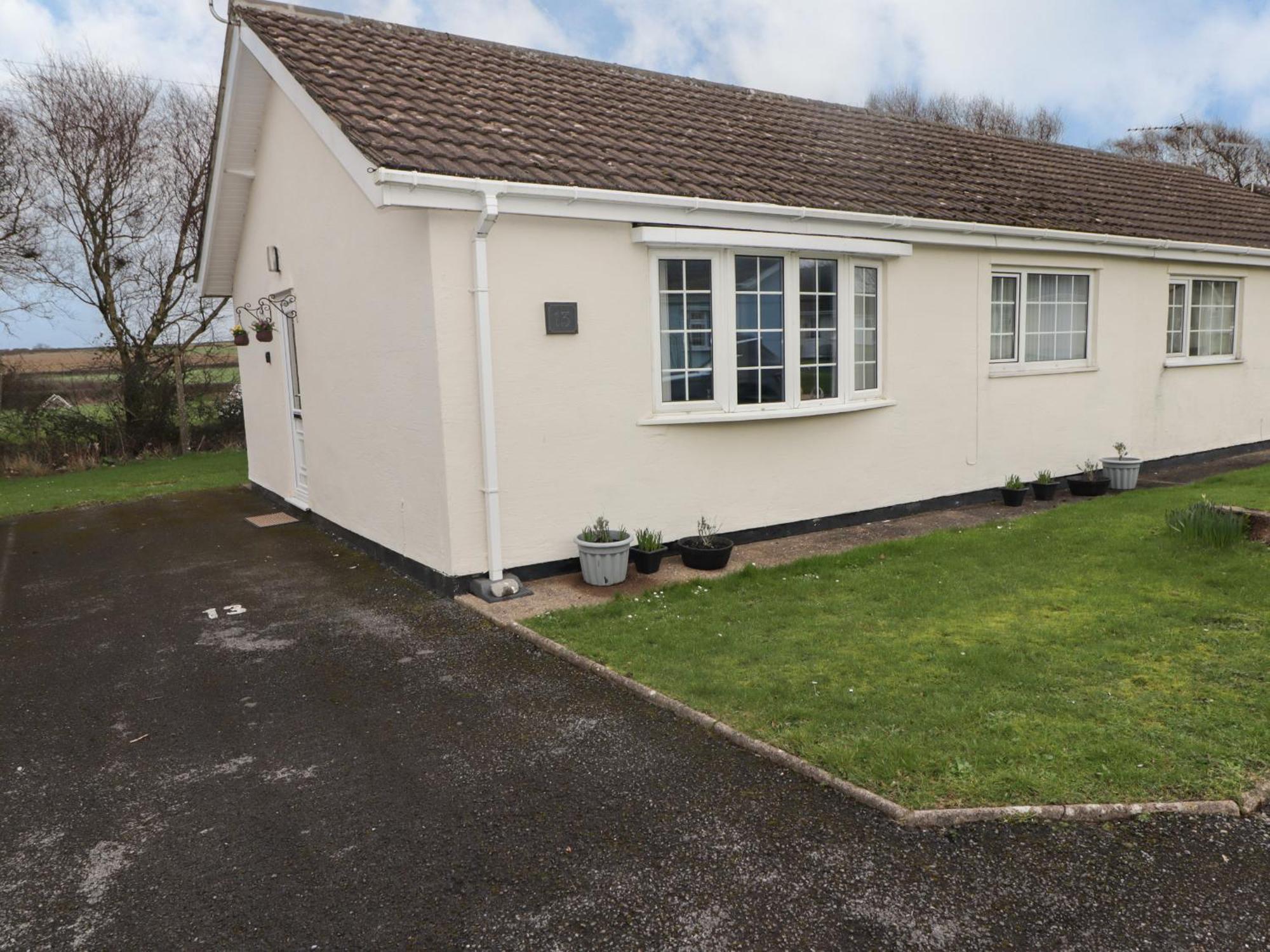 13 Gower Holiday Village สวอนซี ภายนอก รูปภาพ